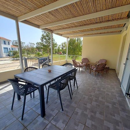 הוילה Xi Beach XI House מראה חיצוני תמונה