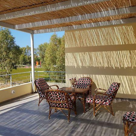 הוילה Xi Beach XI House מראה חיצוני תמונה