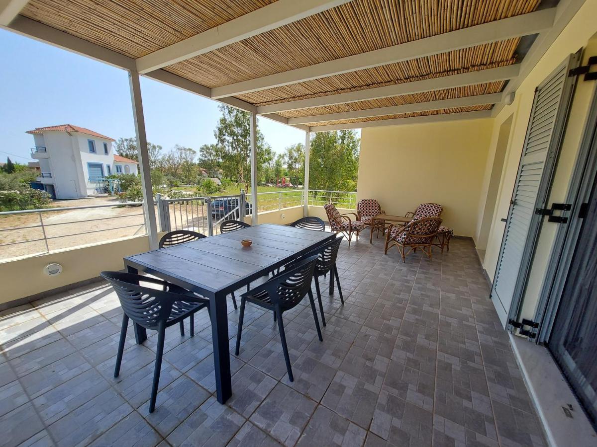 הוילה Xi Beach XI House מראה חיצוני תמונה
