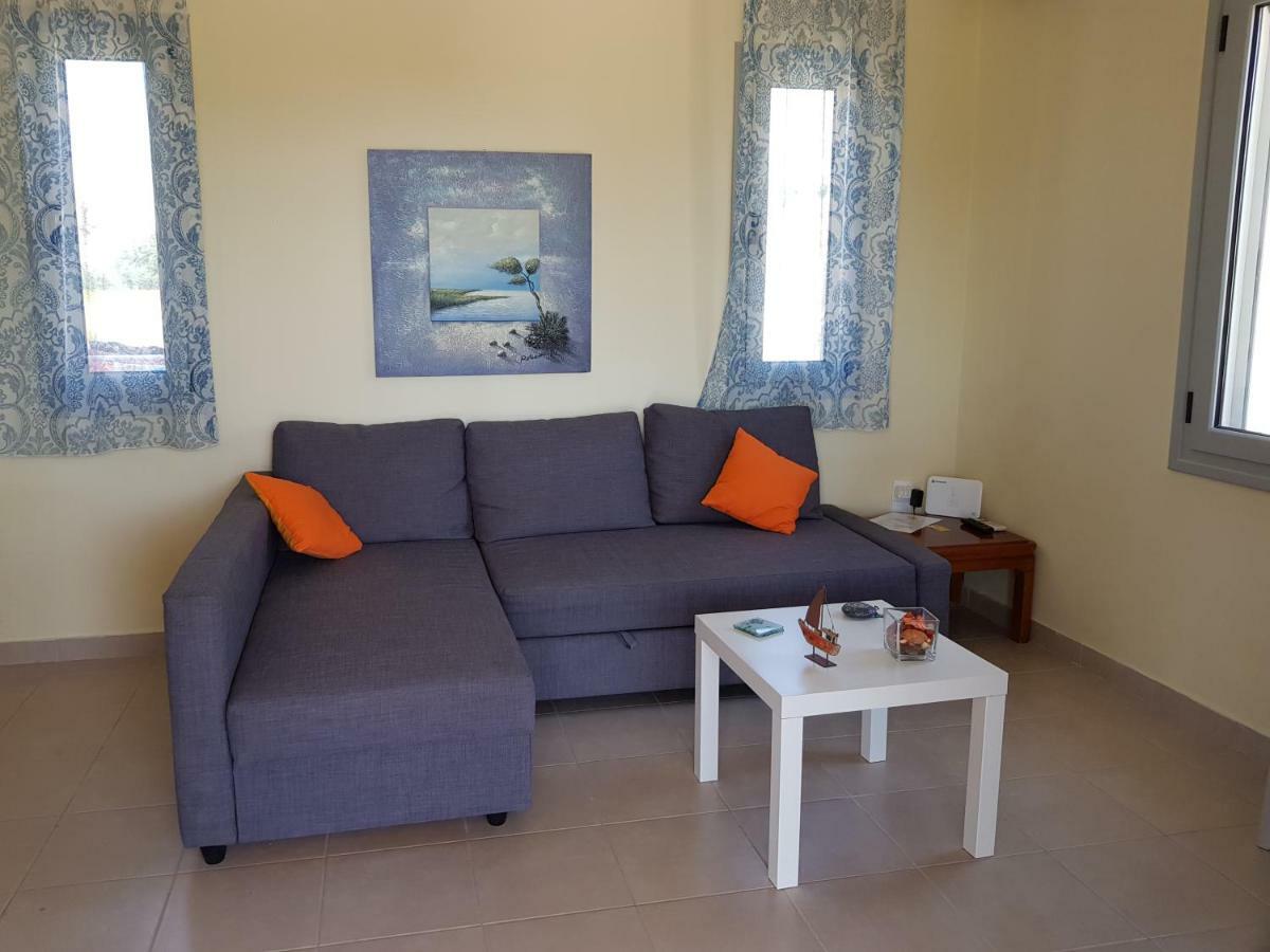 הוילה Xi Beach XI House מראה חיצוני תמונה