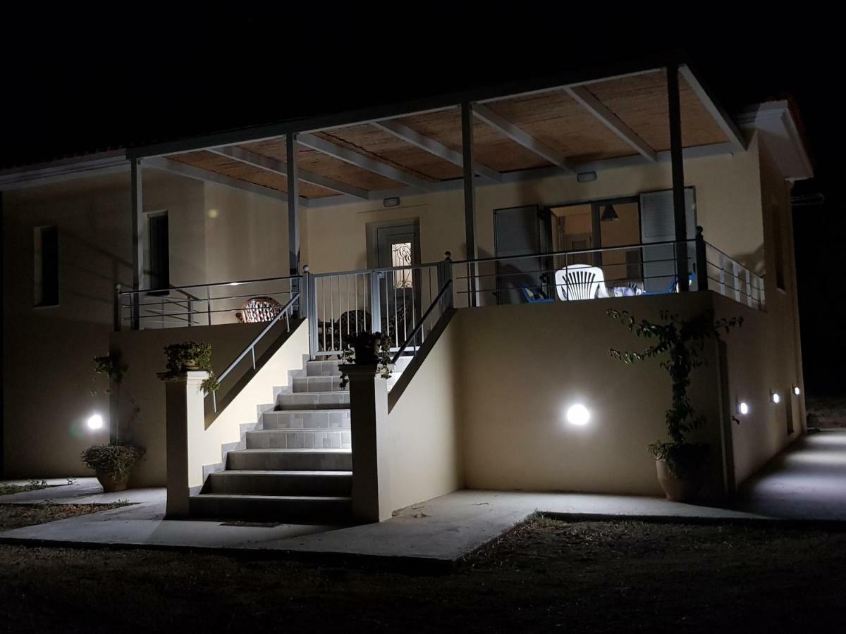 הוילה Xi Beach XI House מראה חיצוני תמונה